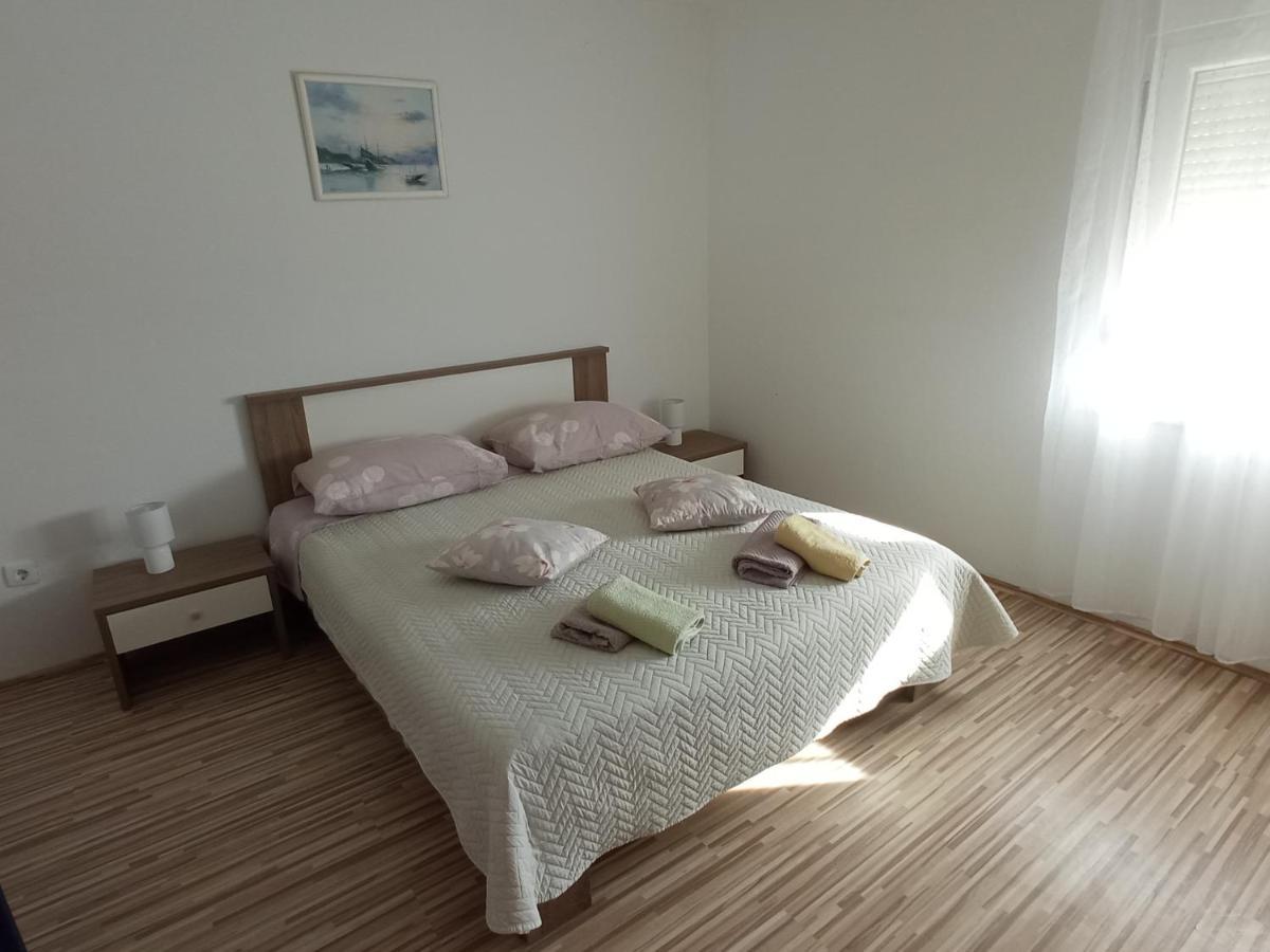 Family Paradise Ražanac Exterior foto
